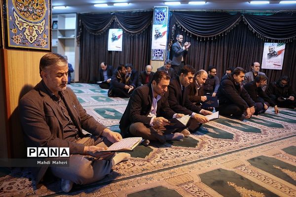 مراسم بزرگداشت شهادت سردار قاسم سلیمانی در معاونت پرورشی آموزش و پرورش