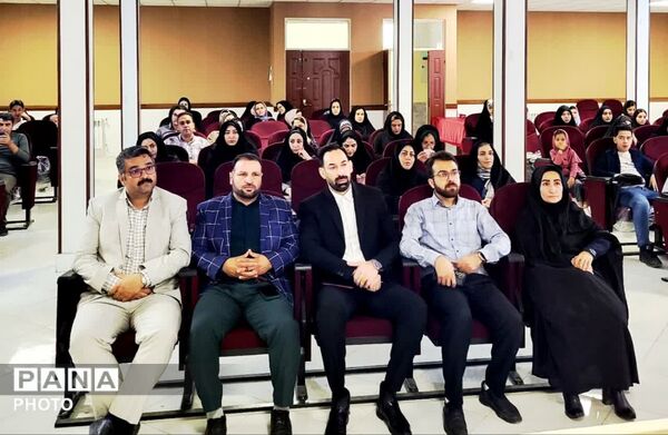 آیین تجلیل از منتخبین کشوری، استانی و منطقه ای طرح و برنامه های حوزه  آموزش  کلات