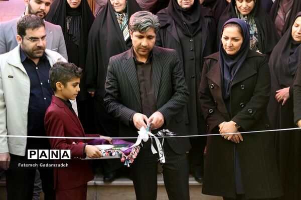 نخستین نمایشگاه فرهنگی، هنری مبارزه با قاچاق کالا در اسلامشهر