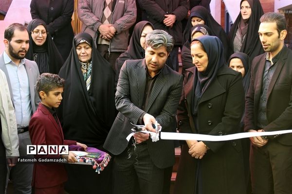 نخستین نمایشگاه فرهنگی، هنری مبارزه با قاچاق کالا در اسلامشهر