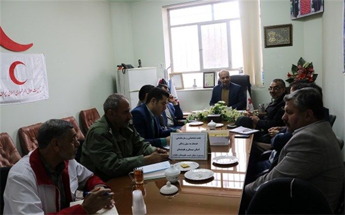 کمک های مردمی  به سیل زدگان دراشکذر جمع آوری می شود