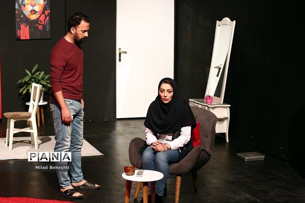 اجرای نمایش «۳/۱۴» در تماشاخانه هامون