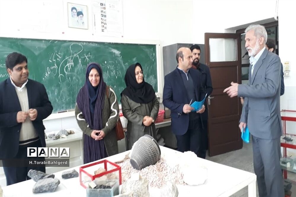 اولین نشست هیات امنای پژوهش سرای دانش‌آموزی جابربن حیان بیرجند