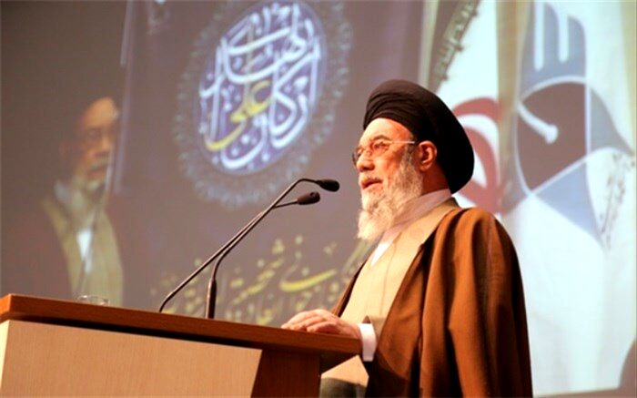 عنوان کنگره بازخوانی ابعاد شخصیتی امیرالمومنین امام علی(ع) عنوان بسیار بزرگ و مهمی است