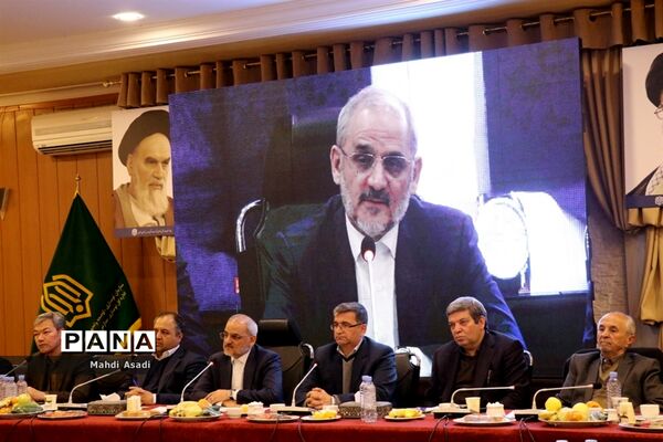 نشست مشترک وزیر آموزش و پرورش با جمعی از خیرین مدرسه ساز استان خراسان رضوی