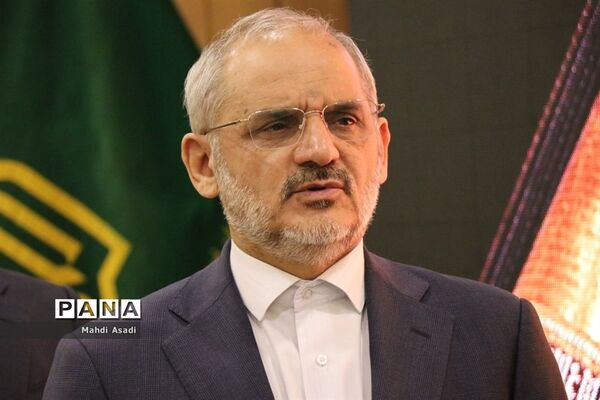 نشست مشترک وزیر آموزش و پرورش با جمعی از خیرین مدرسه ساز استان خراسان رضوی