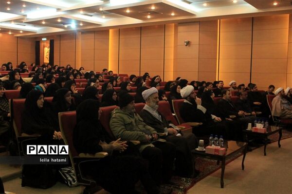 نشست استانی دومین کنگره خانواده در تبریز