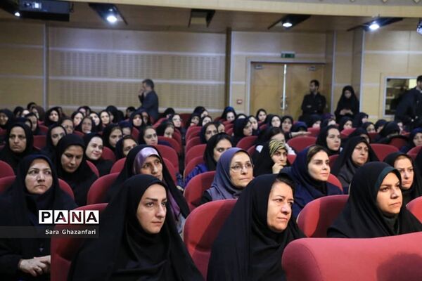 همایش بانوان فرهنگ‌یار ترافیک