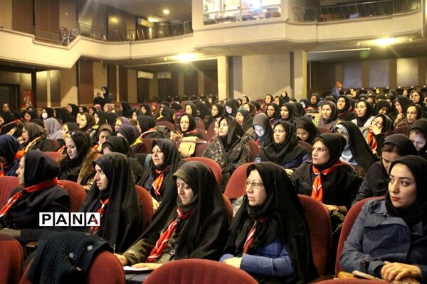 همایش بیانیه گام دوم و یاوران انقلاب