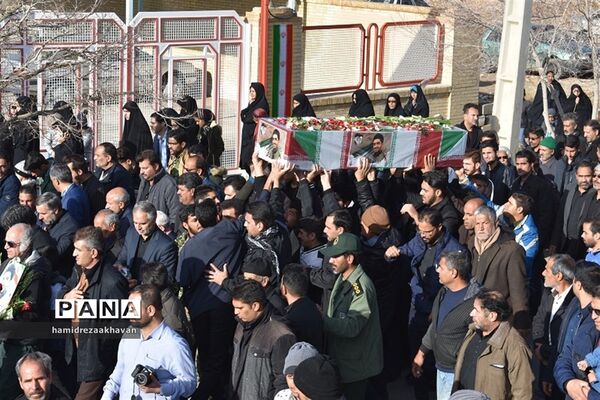تشییع پیکر شهید سانحه هوایی تهران در بهاباد
