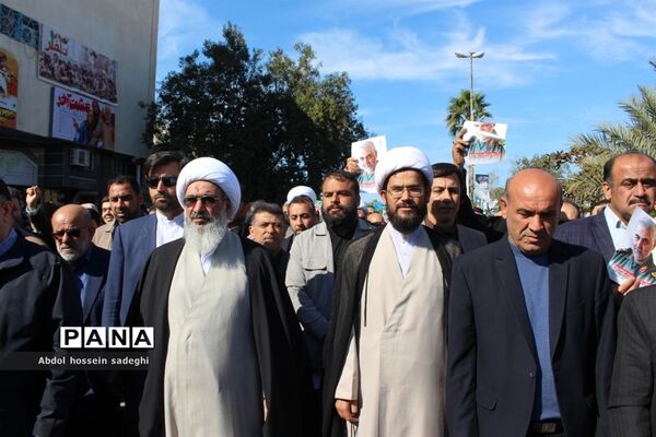 حماسه حضور مردم بوشهر در میثاق با ولایت  حمایت از سپاه و آرمان های انقلاب
