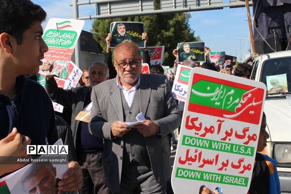 حماسه حضور مردم بوشهر در میثاق با ولایت  حمایت از سپاه و آرمان های انقلاب