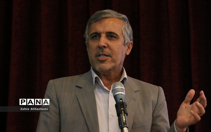 نورعلی عباسپور: تعلیم و تربیت فراسازمانی است و اغلب دستگاه‌ها باید مشارکت کنند