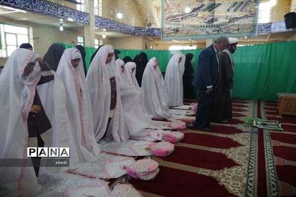 جشن عبادت دختران دبستان شاهد بهاباد