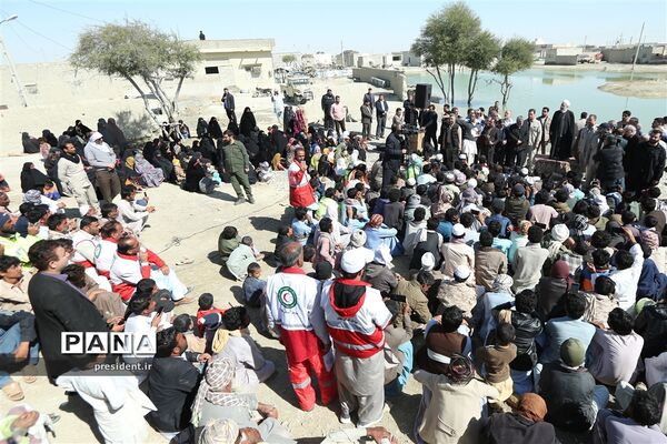 بازدید حسن روحانی از مناطق سیل زده استان سیستان و بلوچستان