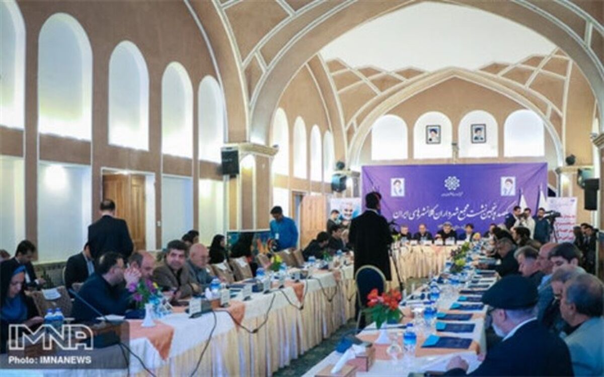 مدیر کل بازرسی استان یزد:  شهرداری‌ها اعتماد مردم را با ارائه خدمات مطلوب پاسخ دهند