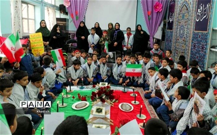 زنده نگه داشتن یاد شهید سلیمانی توسط سرداران کوچک