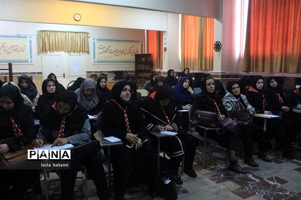 دوره  آموزشی ضمن خدمت مربیان پیشتاز جدید الورود ناحیه 3 تبریز