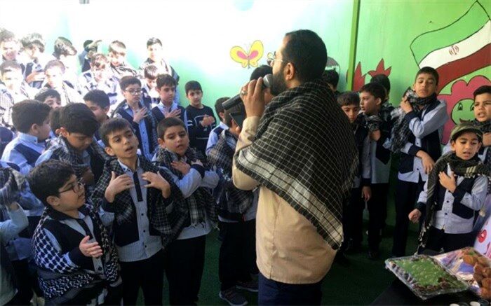 مراسم بزرگداشت شهدای مقاومت در دبستان غیر دولتی پسرانه امام رضا (ع) بوشهر برگزار شد
