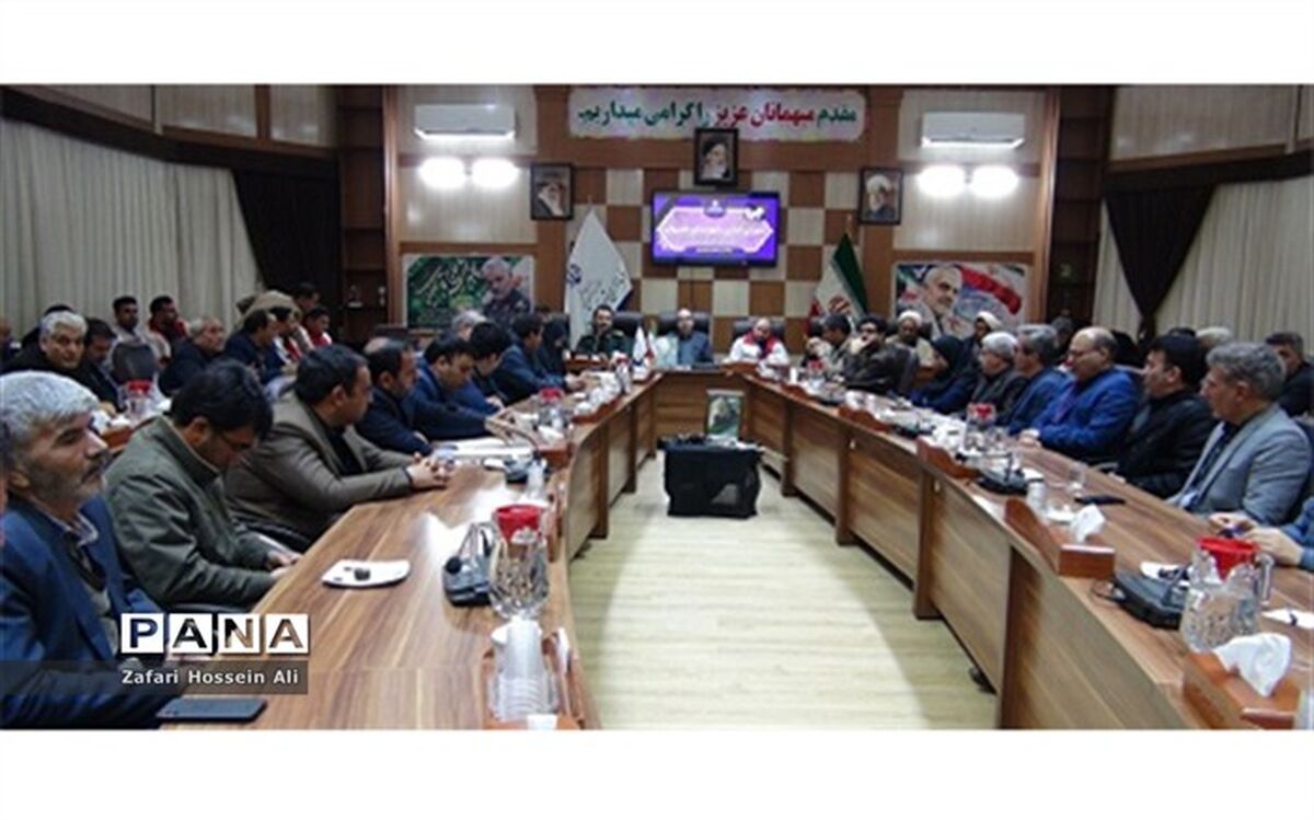 برگزاری جلسه شورای اداری شیروان با محوریت گرامی داشت یاد و خاطره سپهبد شهید حاج قاسم سلیمانی
