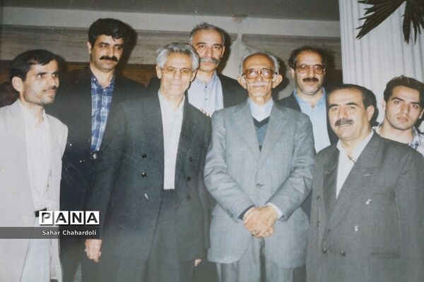 بازدید رئیس سازمان دانش آموزی استان از آتلیه خوشنویسی استاد مرتضی شعبانی