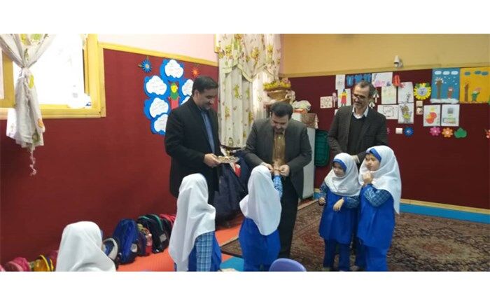 بازدید سرزده مدیرکل قرآن، عترت و نماز آموزش و پرورش از مجموعه مهدقرآن و مرکز پیش دبستانی فاطر فرهنگسرای قرآن