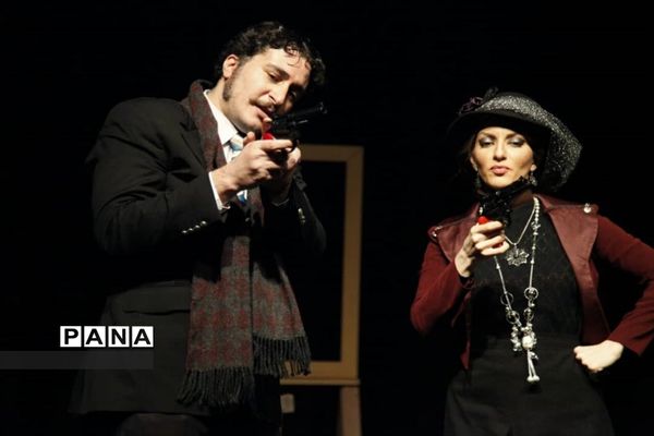 اجرای نمایش «خرس»