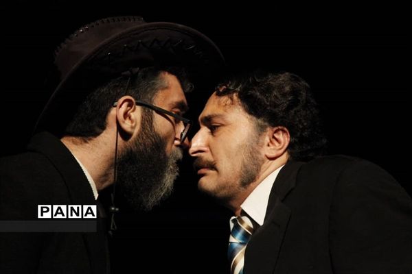 اجرای نمایش «خرس»