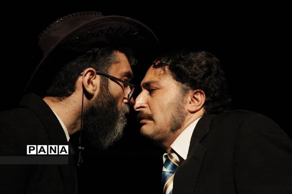 اجرای نمایش «خرس»