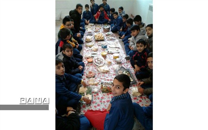 برگزاری جشنواره تغذیه سالم در دبستان حضرت قاسم (ع)