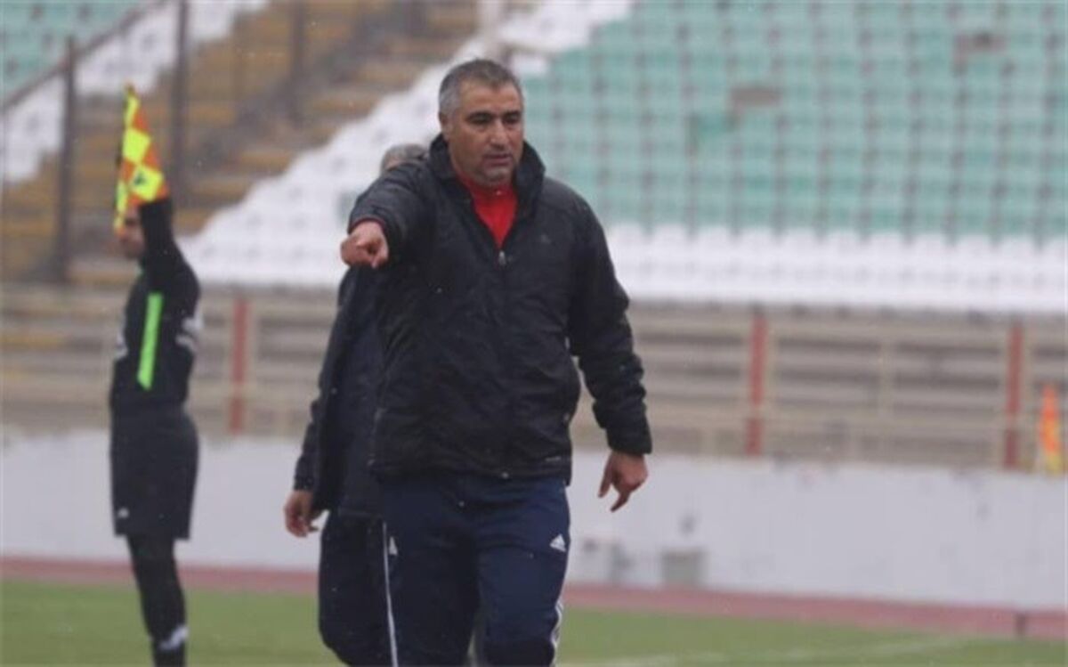 سرمربی تیم فوتبال تراکتور:خودمان را آماده بازی  مقابل پرسپولیس می کنیم