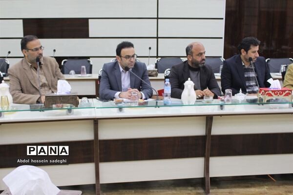 نشست کمیته فرهنگیان و دانش آموزی دهه فجر انقلاب اسلامی استان بوشهر