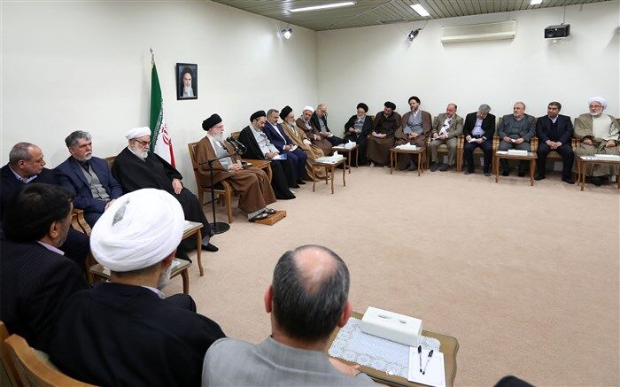 ایستادگی ملت ایران آمریکا را عصبانی کرده و برای دنیا جذاب است