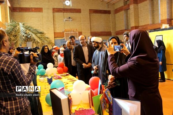 نمایشگاه دستاوردهای مدارس غیر دولتی و هیات امنایی  بوشهر