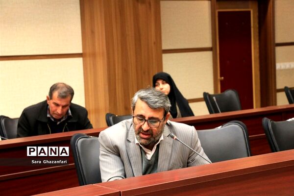 نشست مدیران روابط عمومی اداره‌های شهرستان ساری در فرمانداری