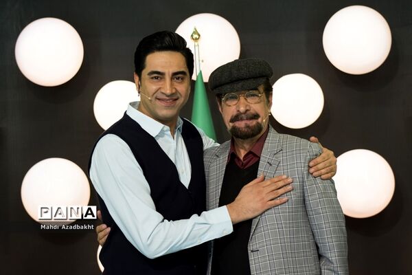 برنامه تلویزیونی چهل تیکه