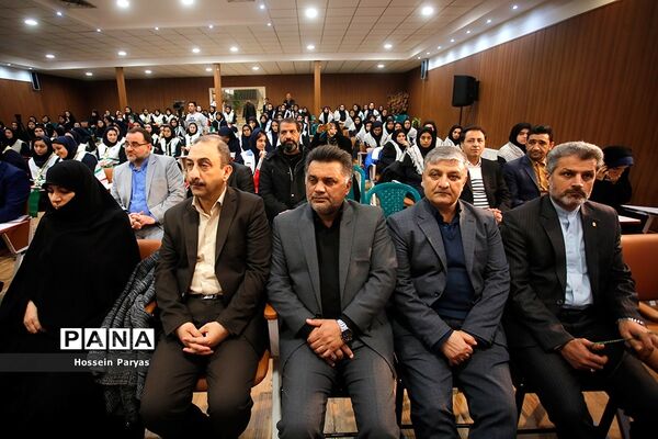 آیین نمادین «دومین سیل مهربانی همکلاسی‌ها»