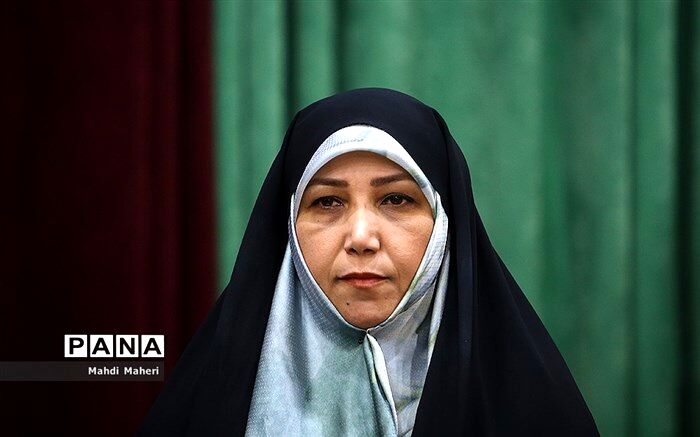 مینایی‌پور: استان‌ها در قالب طرح حامی مدارس سیستان و بلوچستان را یاری کنند