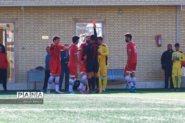 مسابقات  لیگ برتر بزرگسالان استان فارس بین دو تیم ماهان شیراز و پرسپولیس شیراز