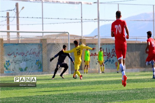 مسابقات  لیگ برتر بزرگسالان استان فارس بین دو تیم ماهان شیراز و پرسپولیس شیراز