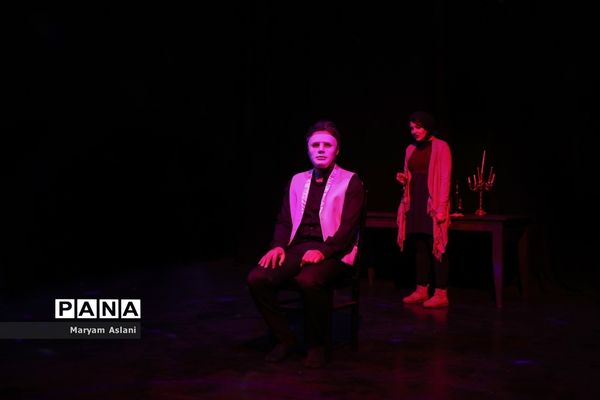 احرای نمایش مجلس قتل رئیس جمهور