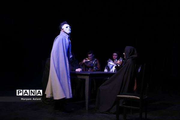 احرای نمایش مجلس قتل رئیس جمهور