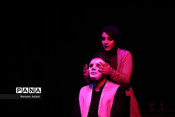 احرای نمایش مجلس قتل رئیس جمهور