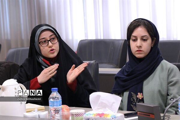 جلسه شورای مشورتی جوانان شهرستان تهران در کانون مفتح
