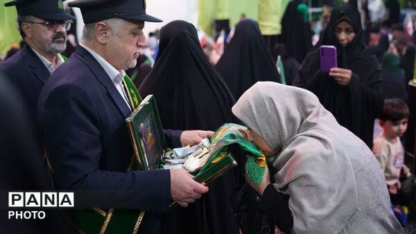 اجتماع بزرگ جشن دهه کرامت در کمالشهر 