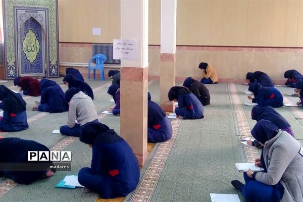 برگزاری مسابقه عطر انتظاردر مدارس ابرکوه