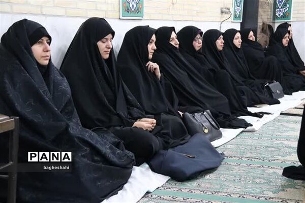 وداع با شهید گمنام دراداره‌کل آموزش و پرورش استان یزد