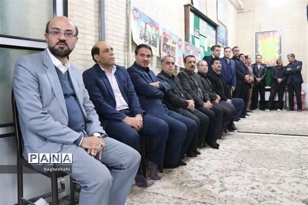 وداع با شهید گمنام دراداره‌کل آموزش و پرورش استان یزد