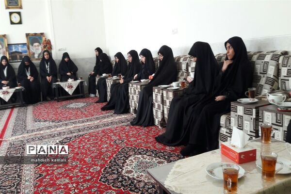 دیدار دانش آموزان با امام جمعه اشکذر
