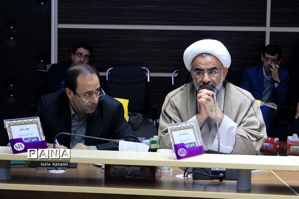جلسه مشترک شورای معاونان اداره‌کل و مدیران و روسای آموزش و پرورش نواحی  و مناطق استان آذربایجان شرقی